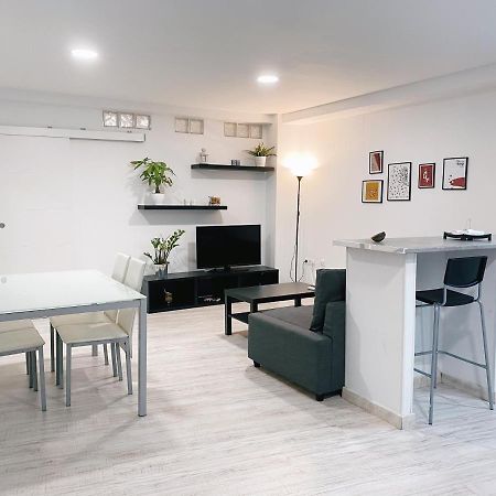 Gmc Turistics - Great Apartment For Groups & Families Málaga Extérieur photo