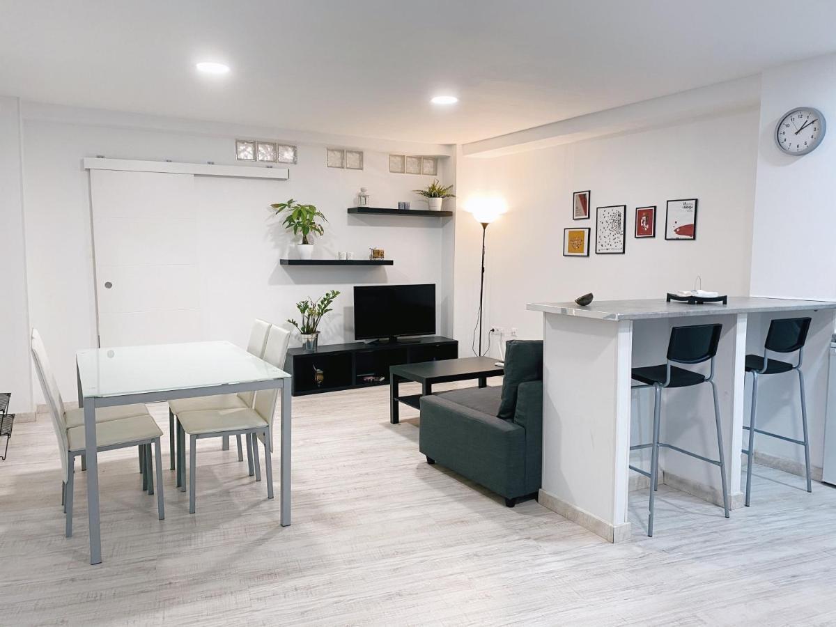 Gmc Turistics - Great Apartment For Groups & Families Málaga Extérieur photo