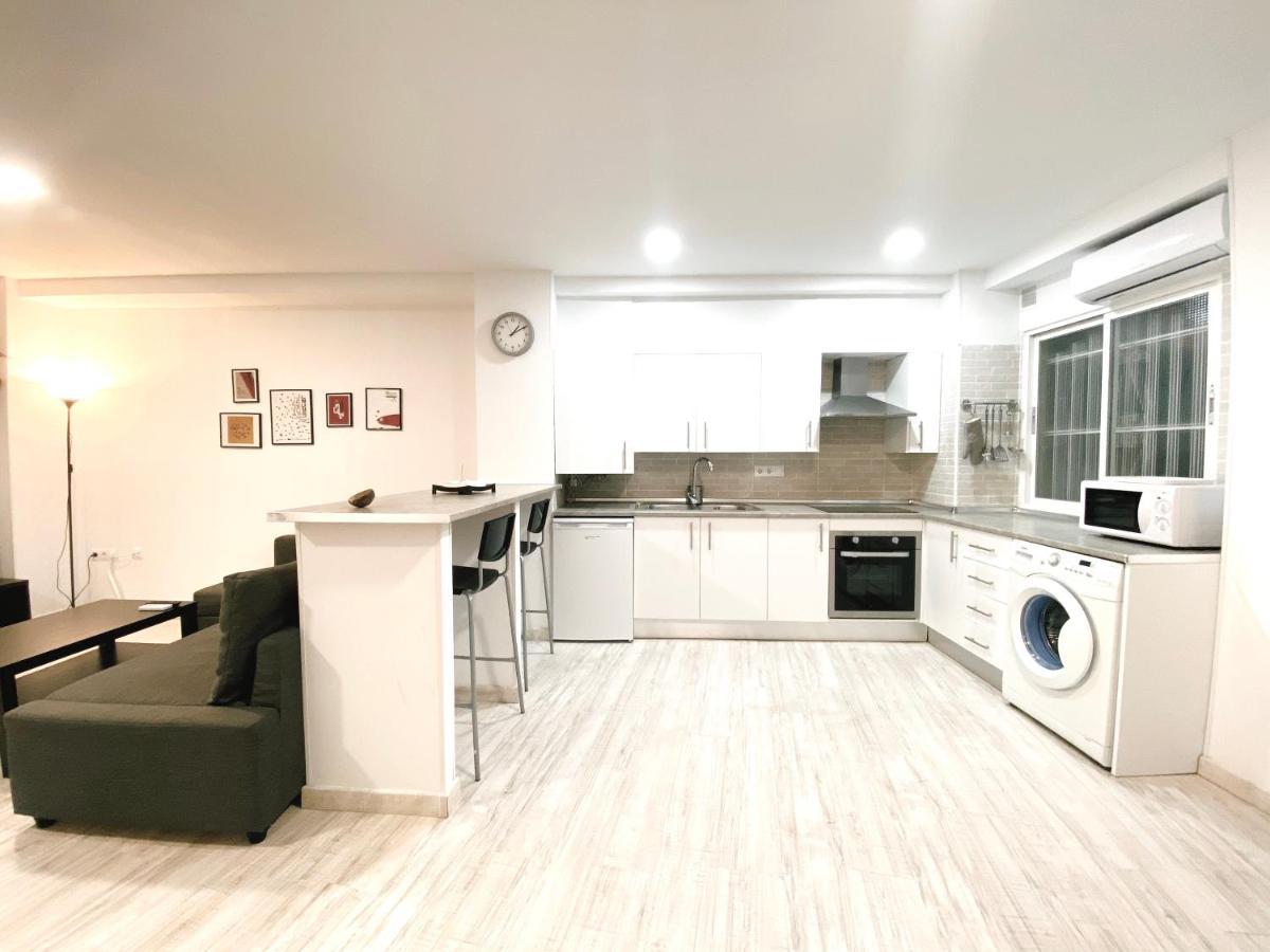 Gmc Turistics - Great Apartment For Groups & Families Málaga Extérieur photo